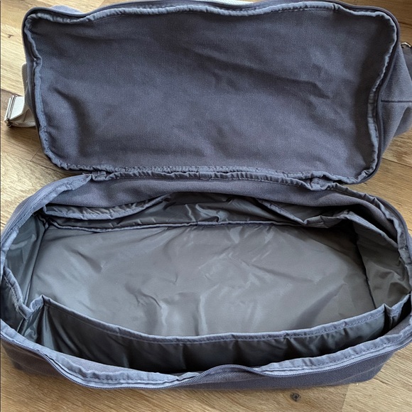 Lo & Sons Catalina Deluxe Small Weekender Carry-On - Picture 7 of 10